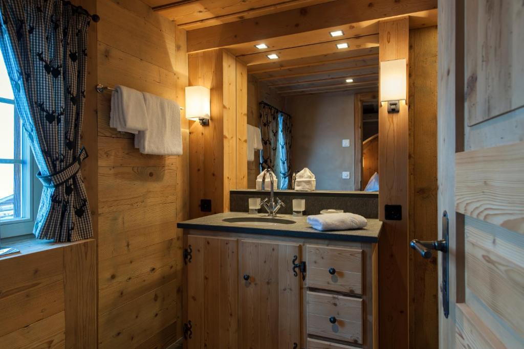 Chalet Berghof Sertig Clavadel Rum bild